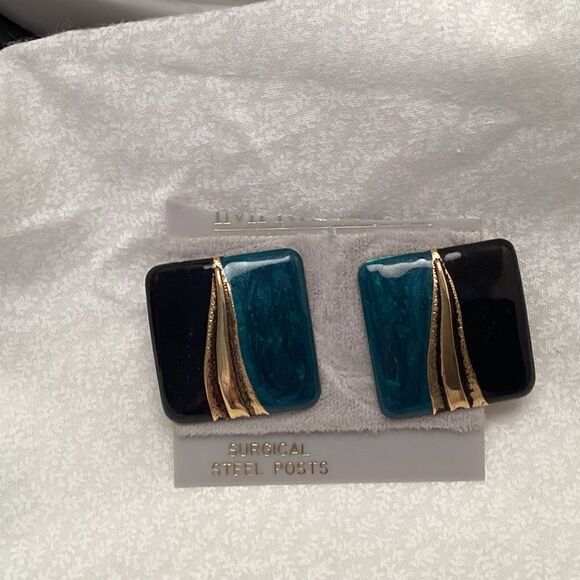 Turquoise, Black and Goldtone Square Earrings Post Back - Picture 5 of 5